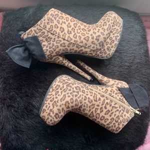 Leopard Heeled ankle booties